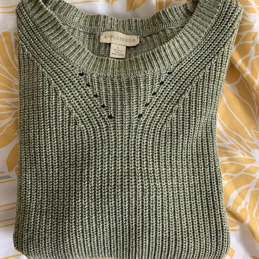 Appleseeds knife sweater L